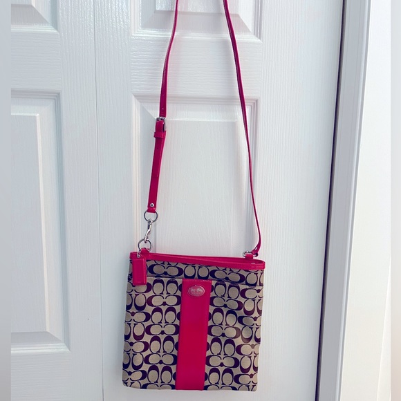 Crossbody Coach print bag - Picture 7 of 7